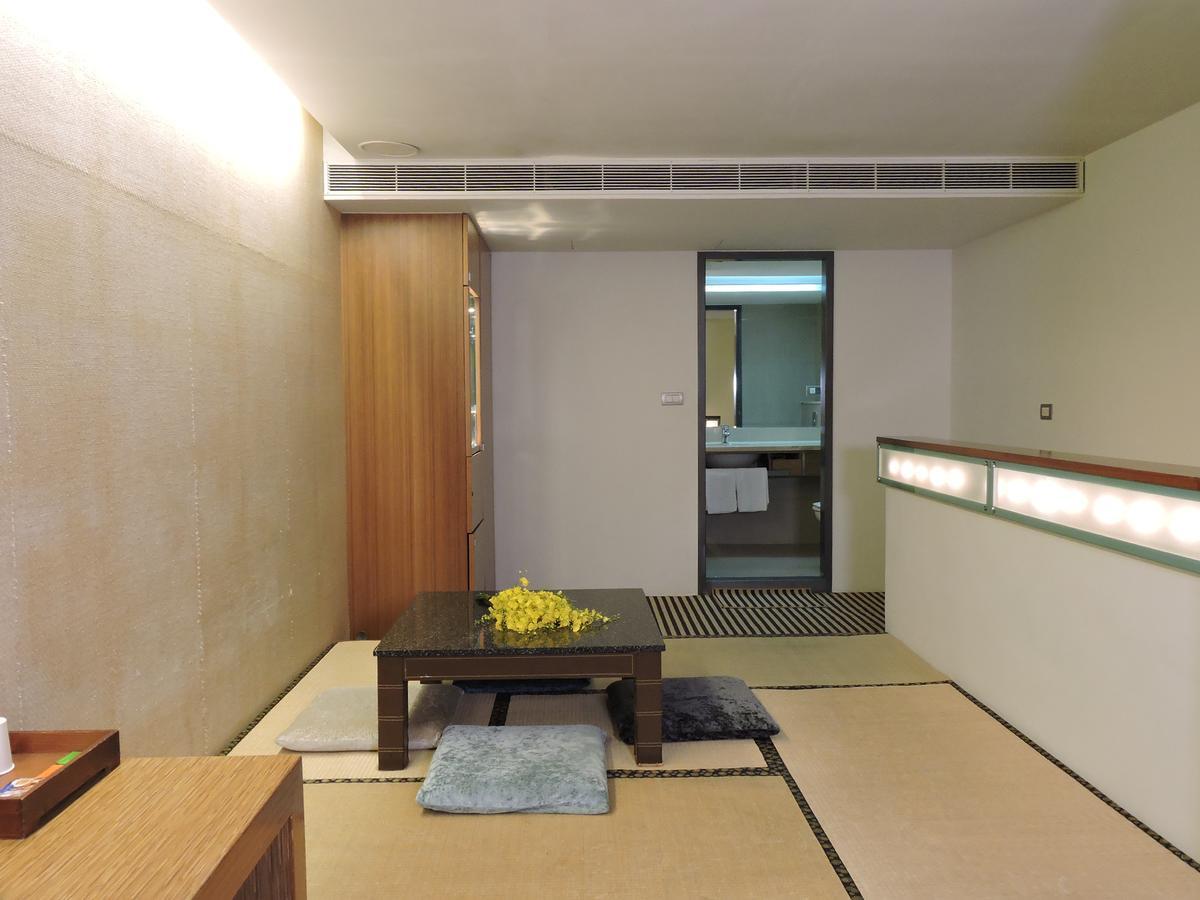Edinburgh Motel Tainan Exterior foto