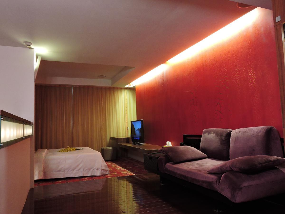 Edinburgh Motel Tainan Exterior foto